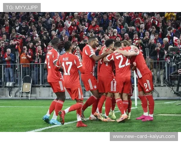 拜仁中场覆盖与前插结合,形成有效攻势