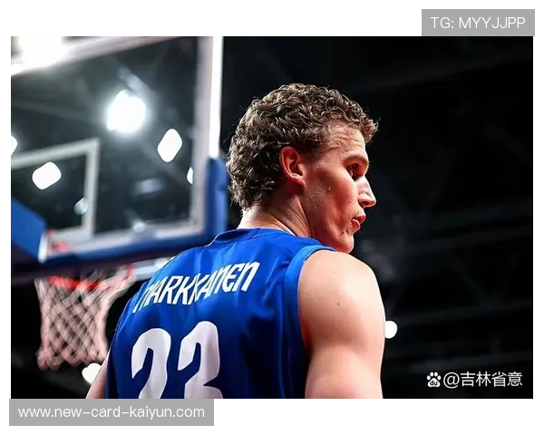 马尔卡宁底角投射稳准，爵士再次迫近